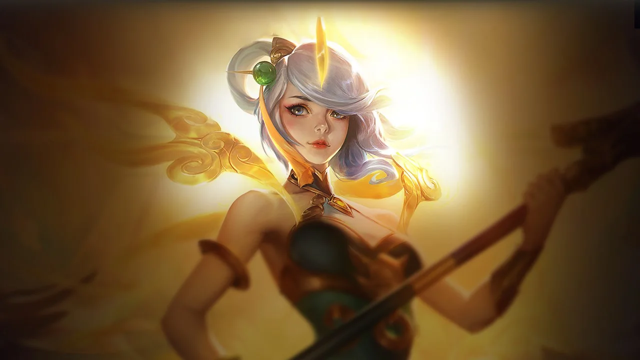 Lunar Empress Lux splash art